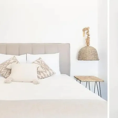Cycladic Elegance Luxurious With Panoramic Sea Views